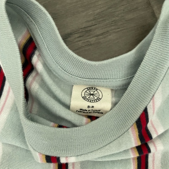 Urban Outfitters Cropped Striped T - Picture 3 of 4